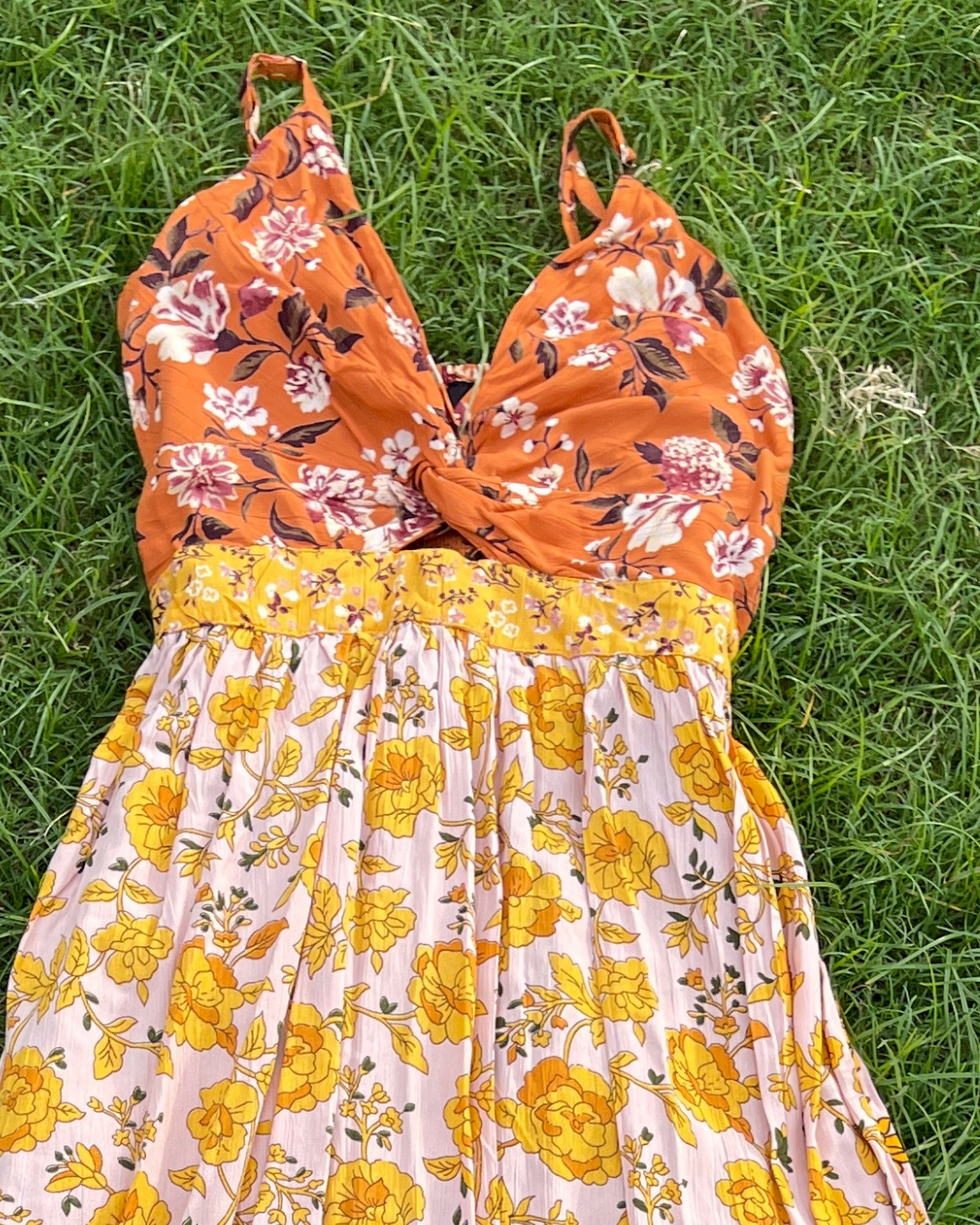 Amber Bouquet Dress (S & M )