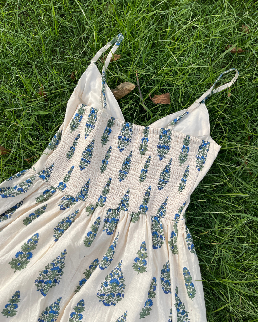 Meadow Memoir Dress( S,M &L)