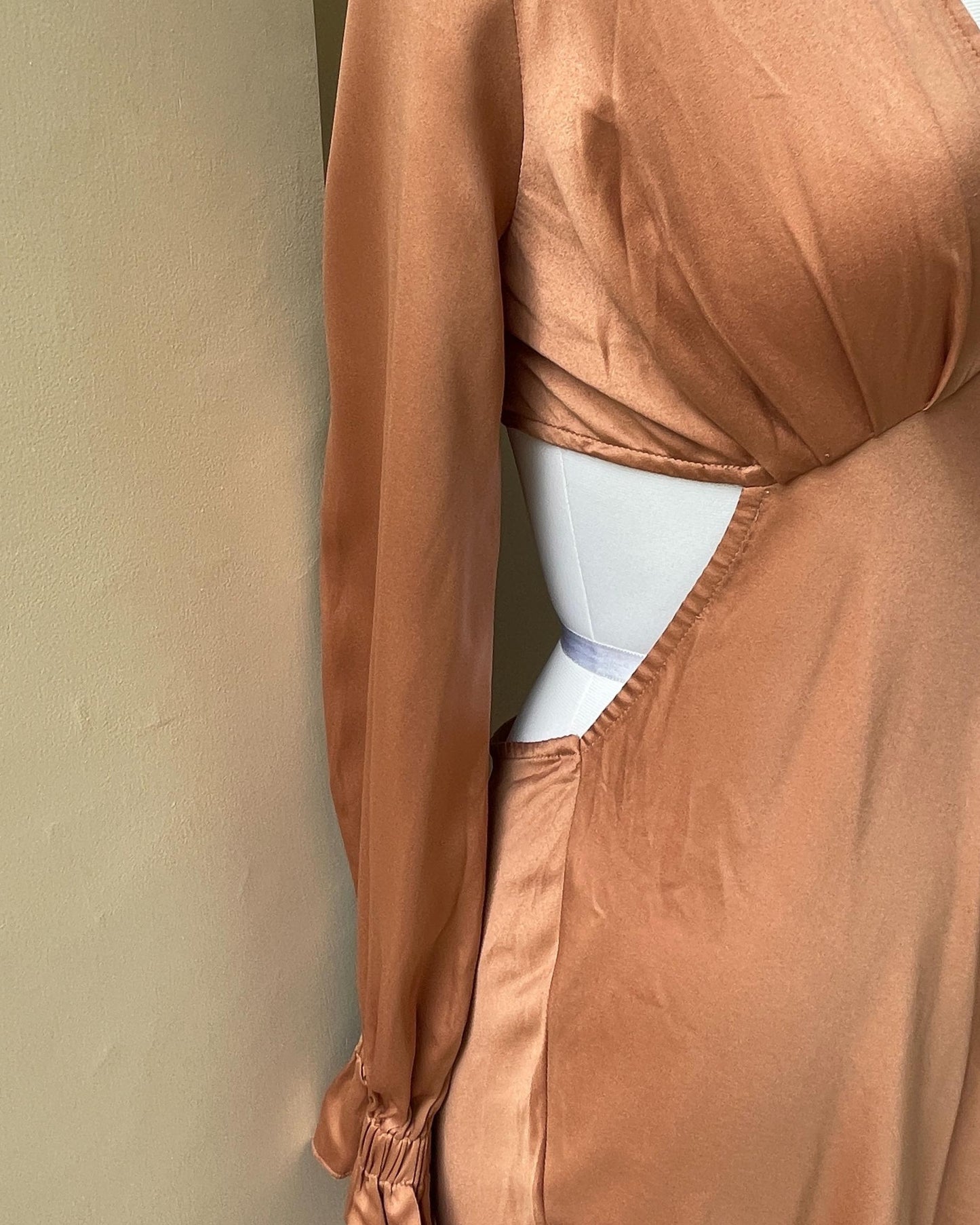 Desert Rose Satin Dress (M)