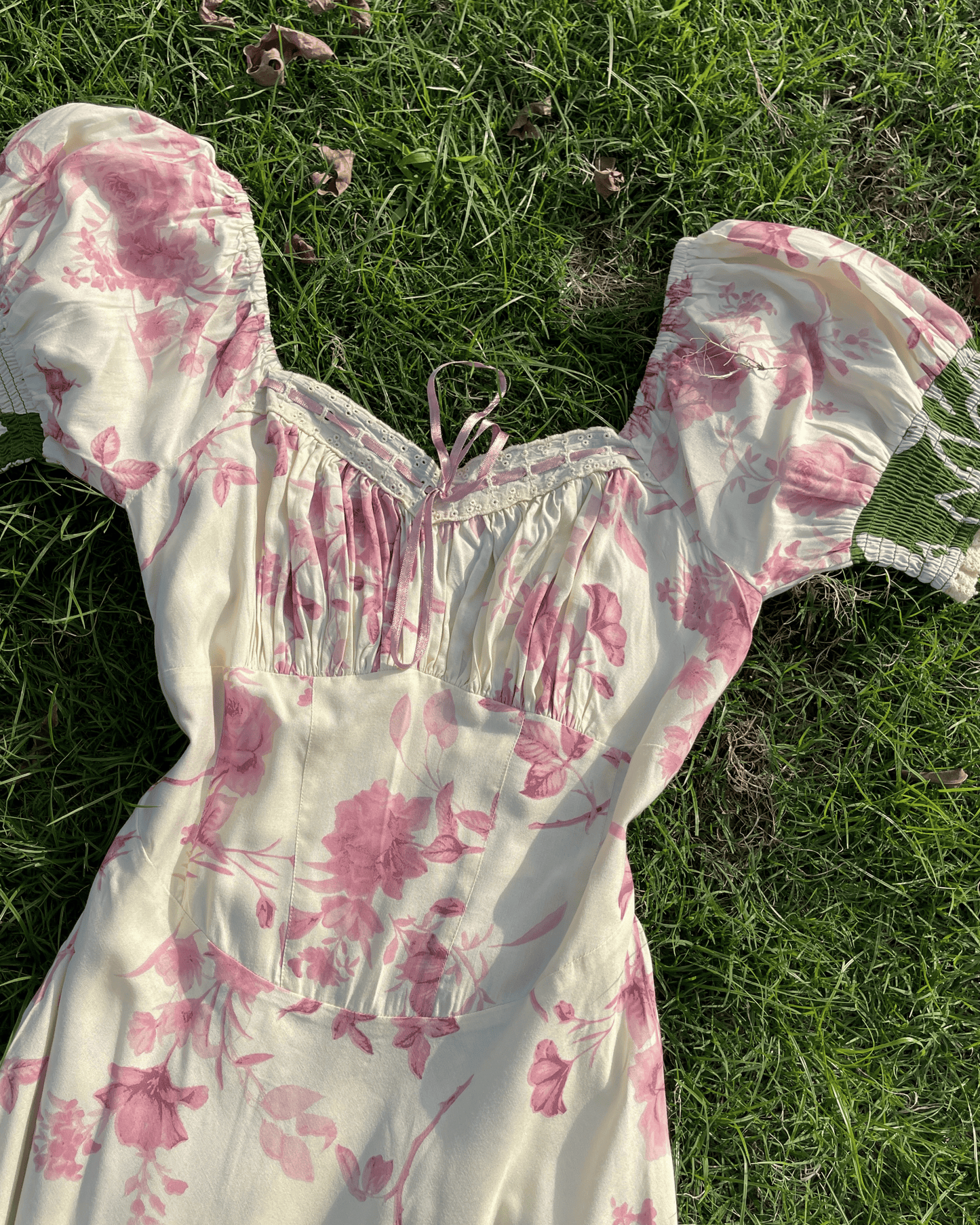 Rose Whimsy Dress (M)