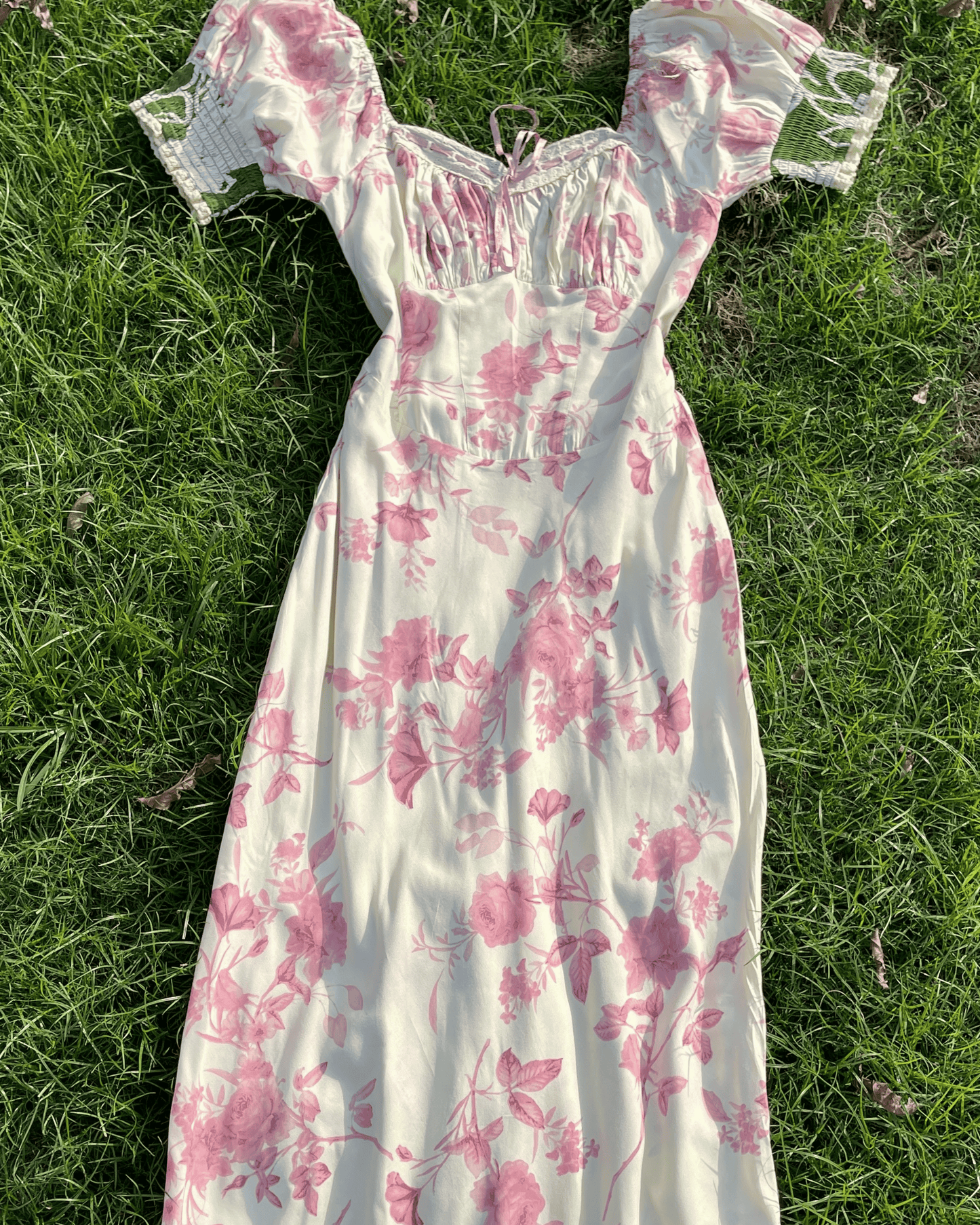 Rose Whimsy Dress (M)