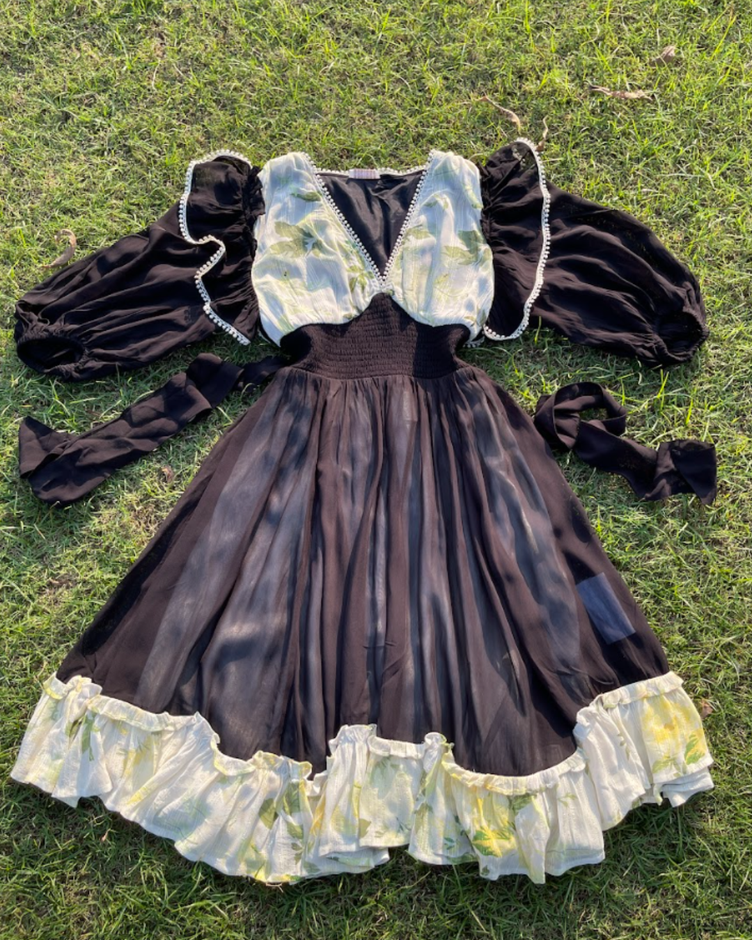 Black Rose Dress (M)