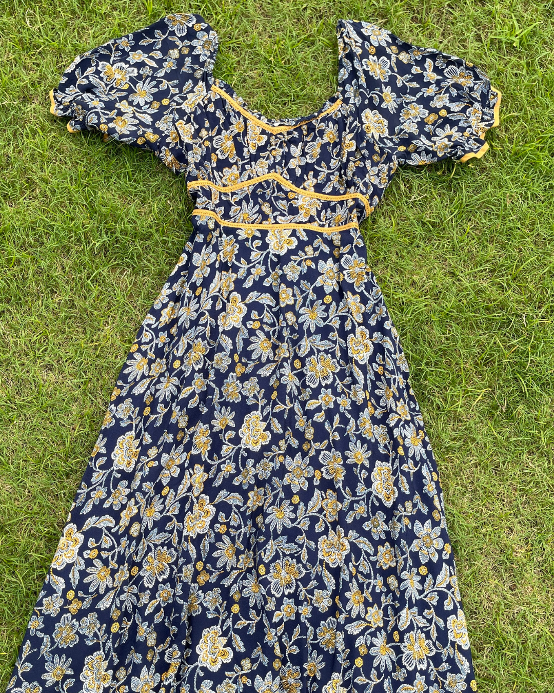 Navy Flora Dress(L)