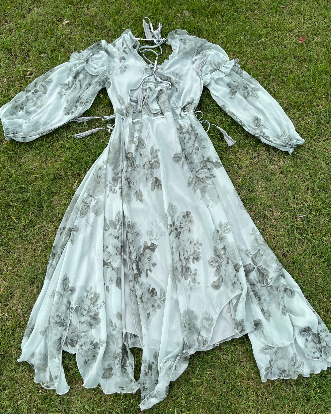 Sage Muse Dress (M & XL)