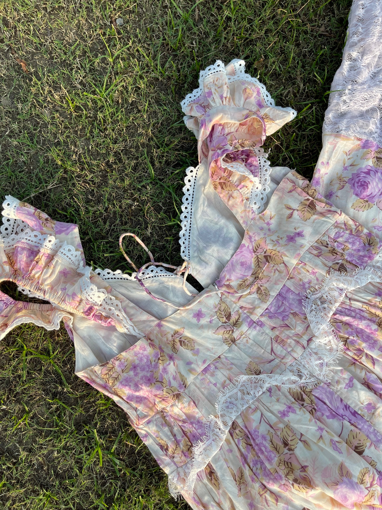Lemon Meringue Dress (M)