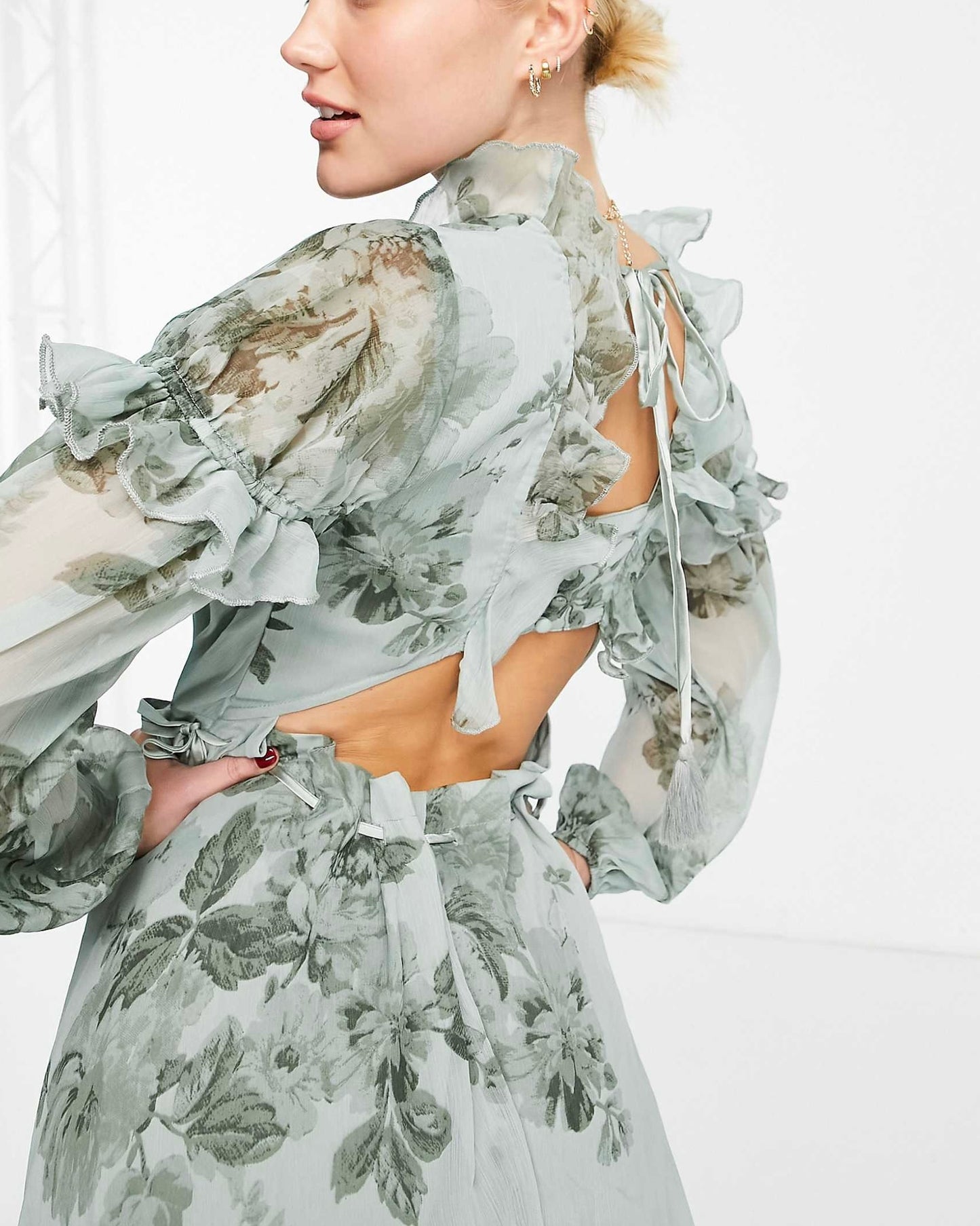 Sage Muse Dress (M & XL)