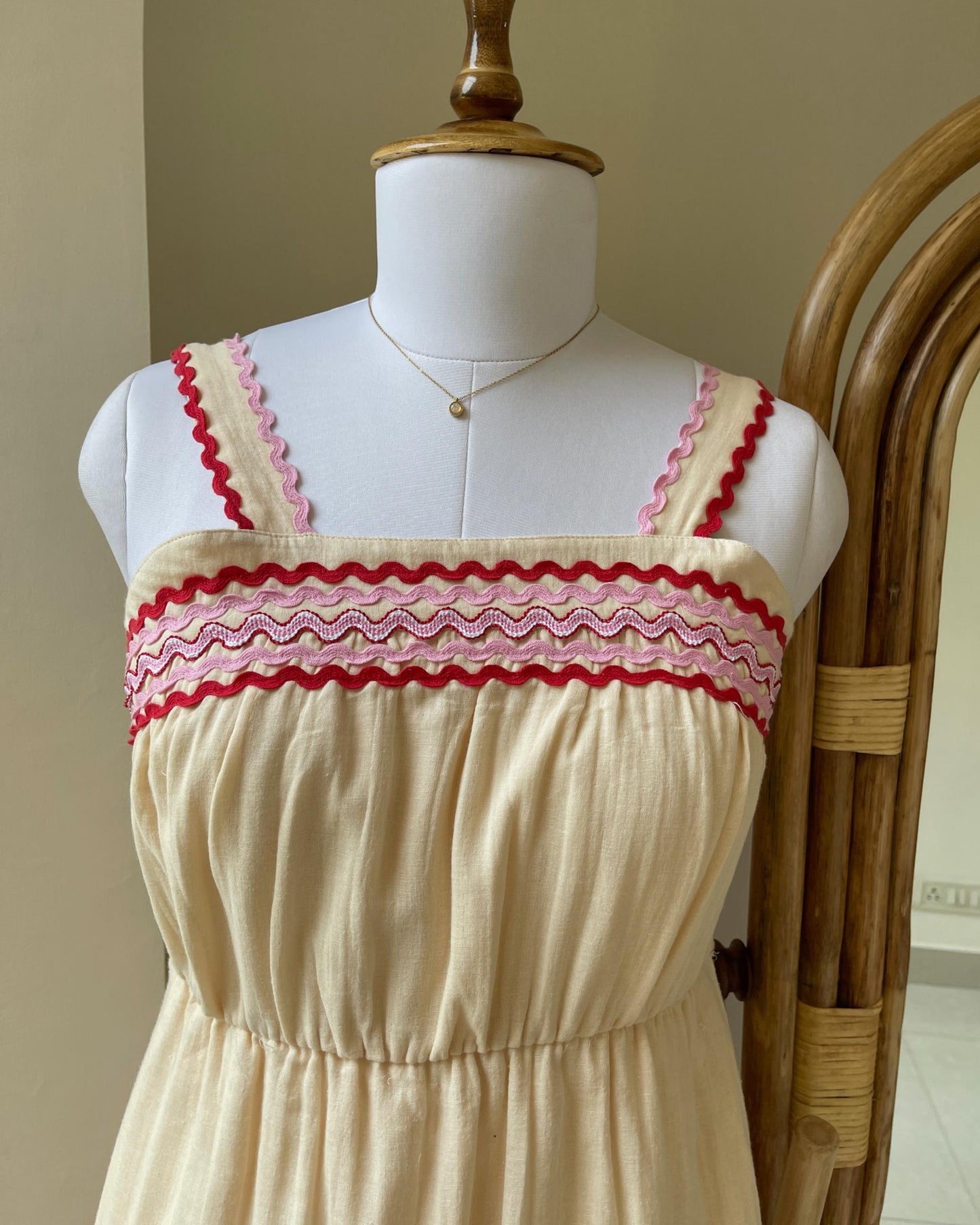 Cherry Laced Dress(M)