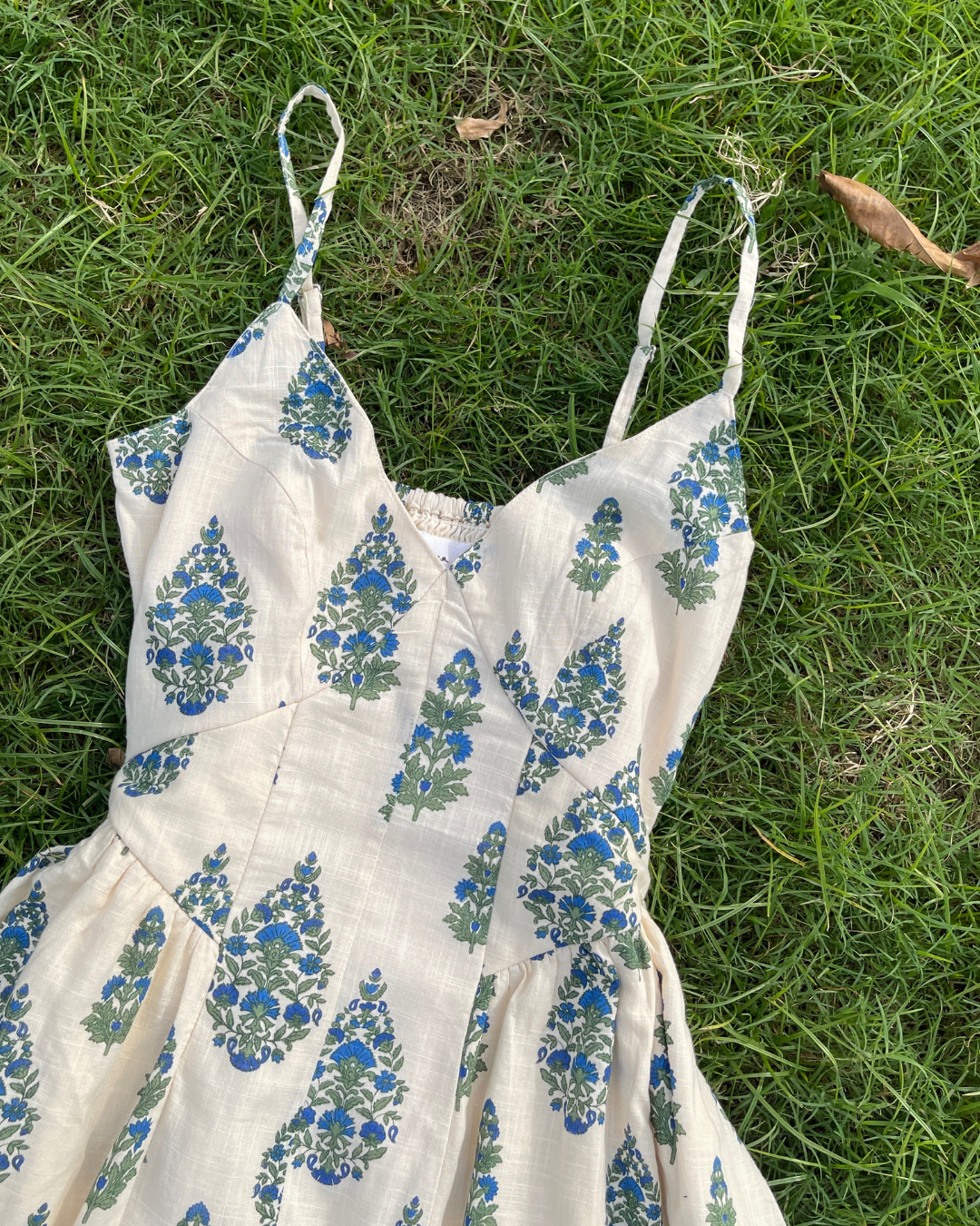 Meadow Memoir Dress( S,M &L)