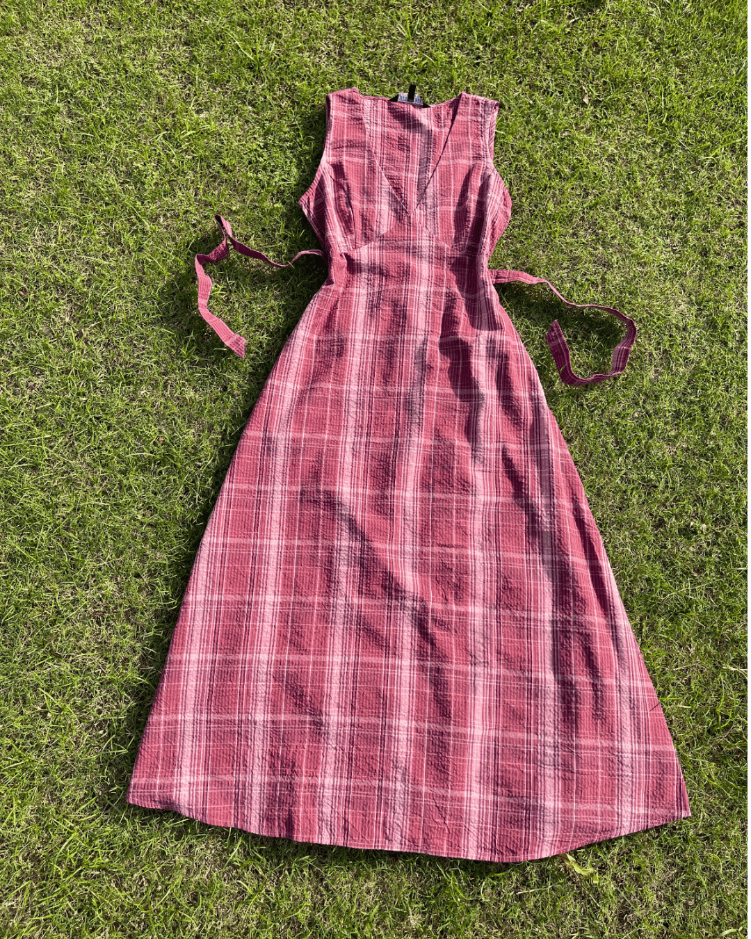 Berry Breeze Maxi Dress (M)