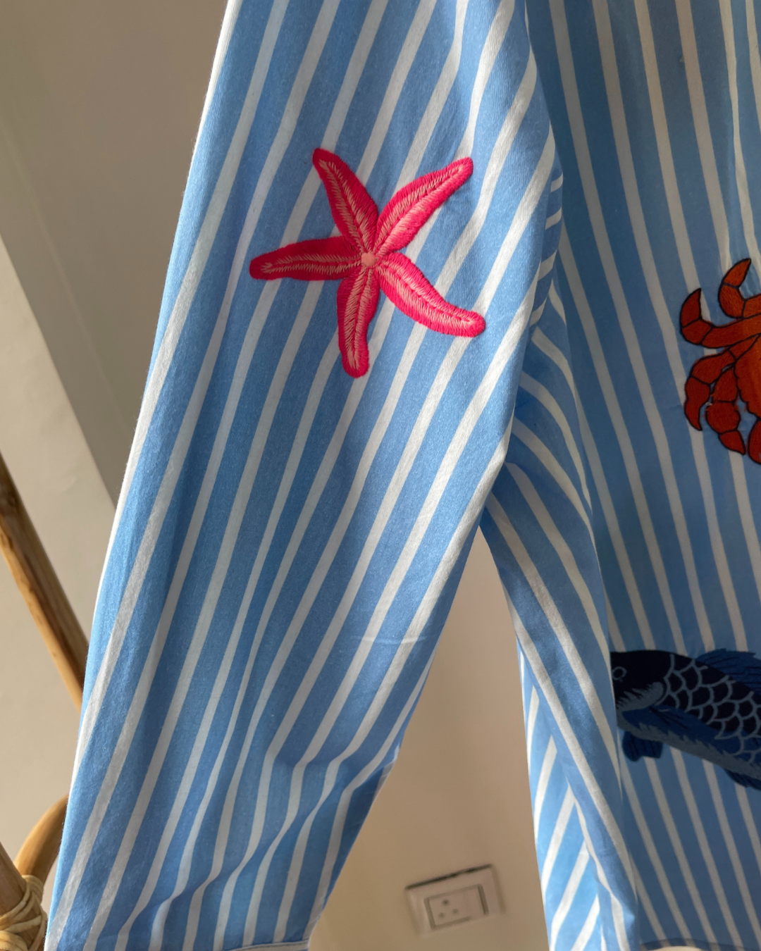 Embroidered Oversized Vacationer Shirt (L, XL, XX)