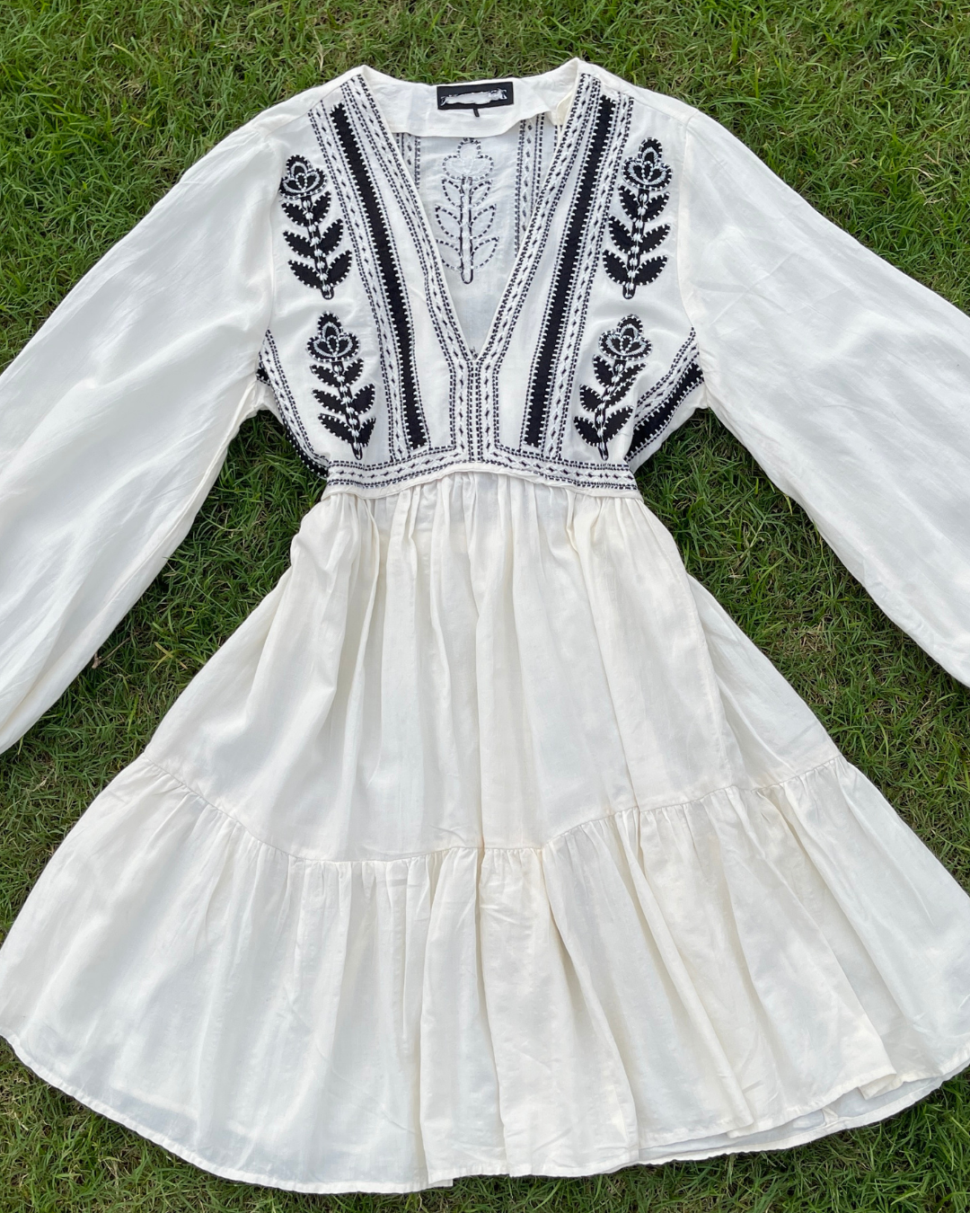 Eclipse Embroidered Dress (S)