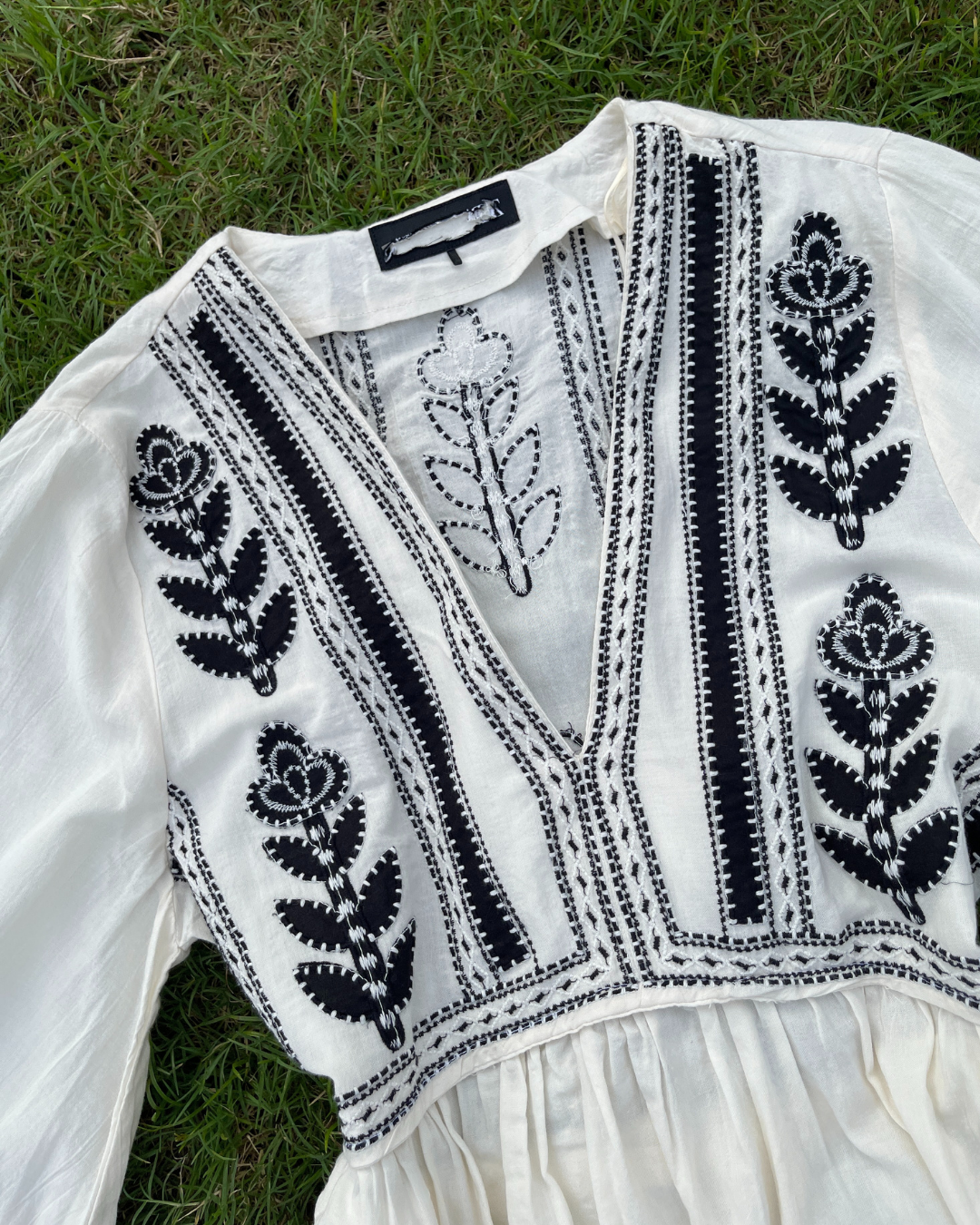 Eclipse Embroidered Dress (S)