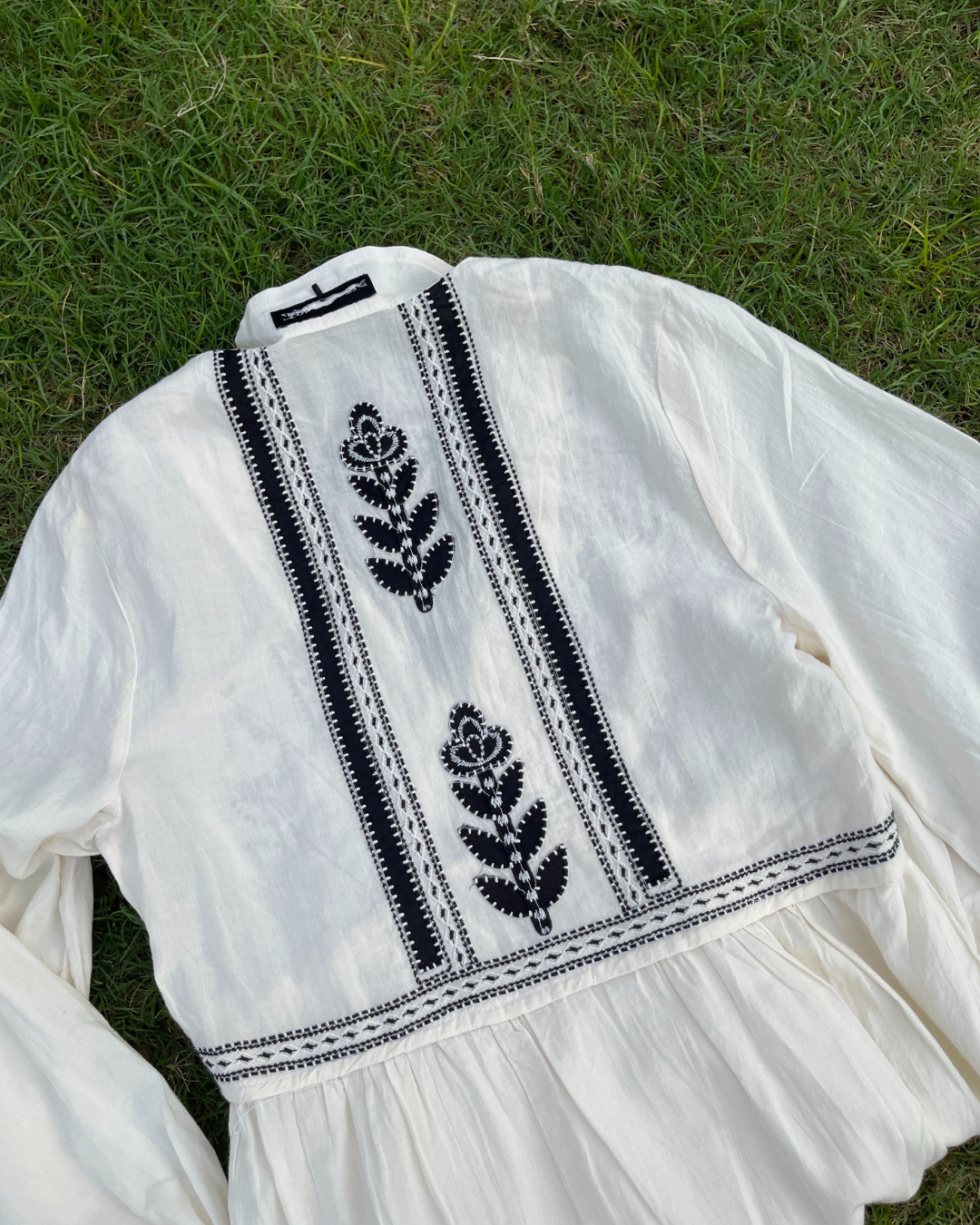 Eclipse Embroidered Dress (S)