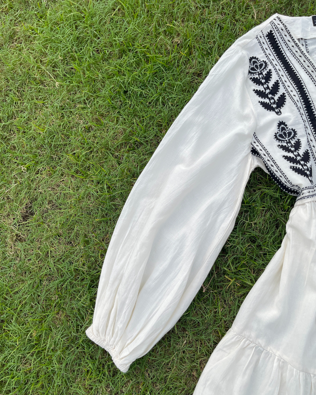 Eclipse Embroidered Dress (S)