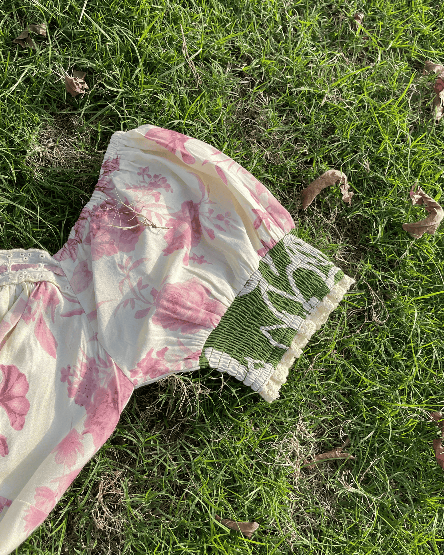 Rose Whimsy Dress (M)