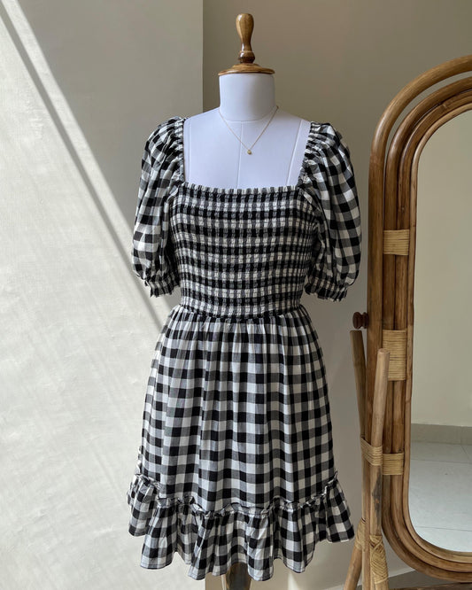 Coffee Date Dress (M)
