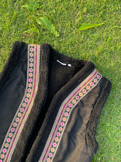 Nomad Embroidered Winter Vest (M)