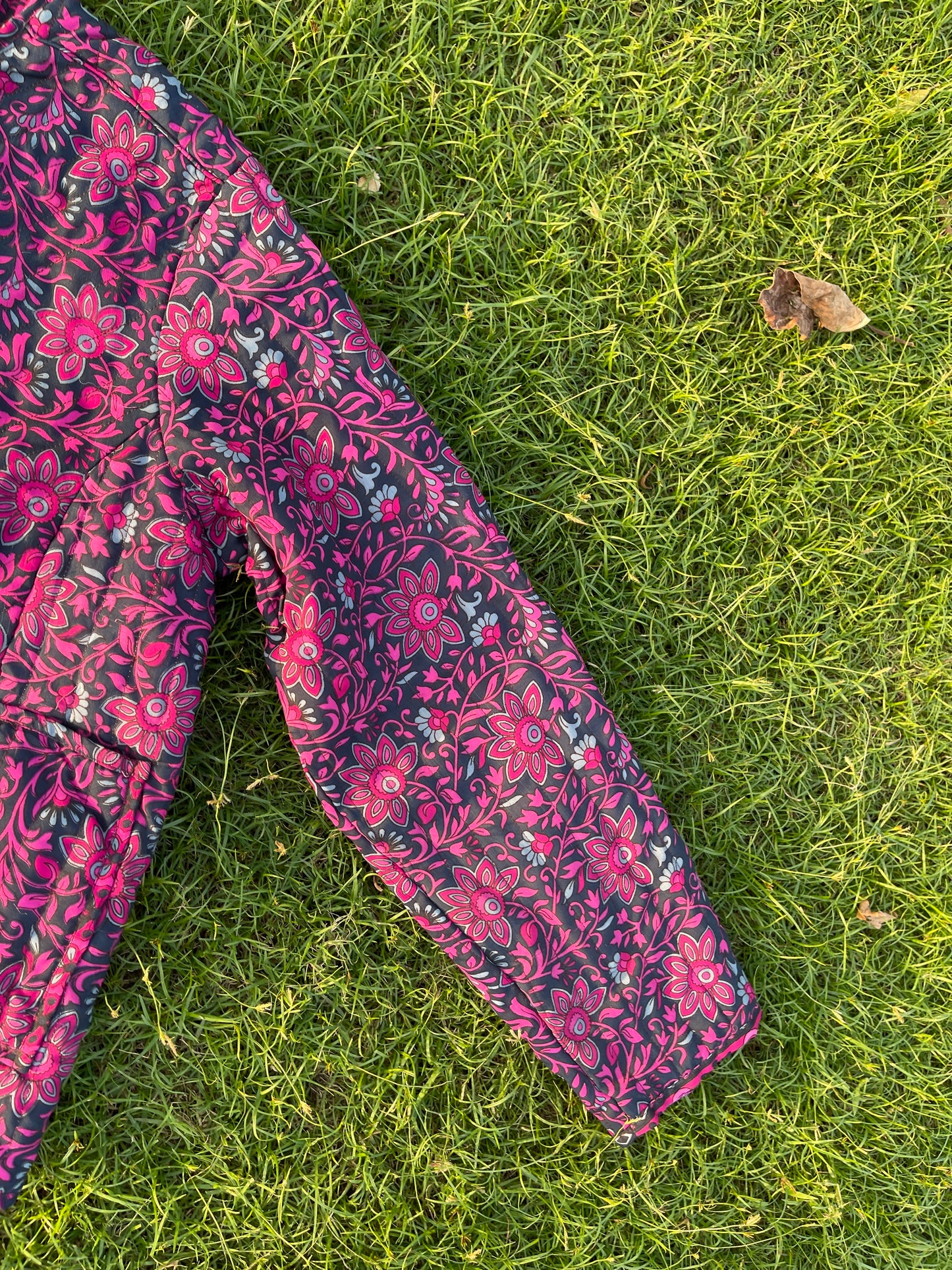 Fuchsia Garden Quilted Jacket (L)