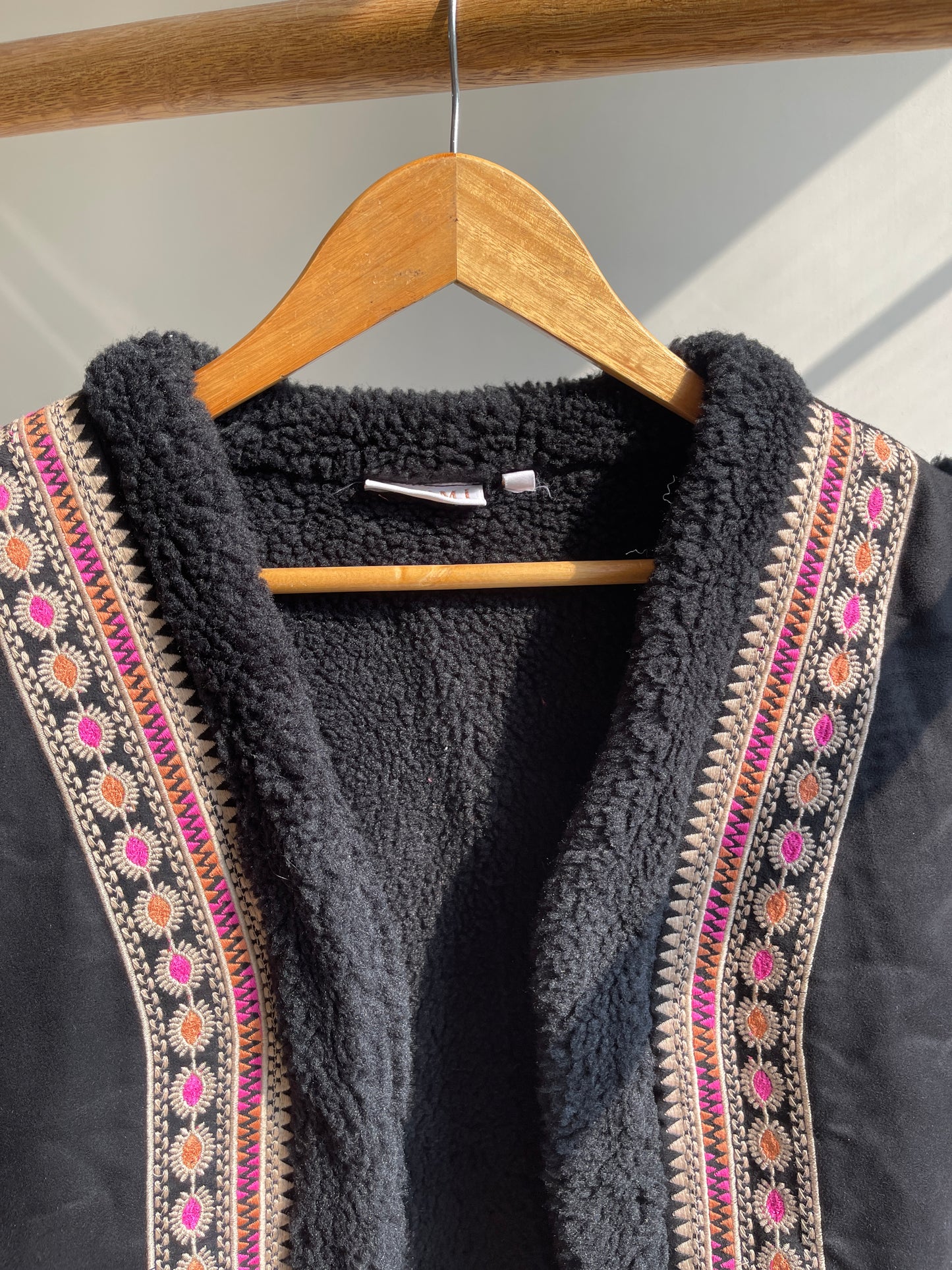 Nomad Embroidered Winter Vest (M)