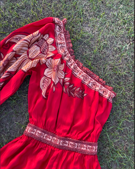 Rouge Romper(M,L & XL)