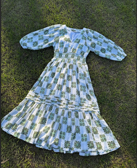 Sunny Afternoon Dress ( L  & XL )